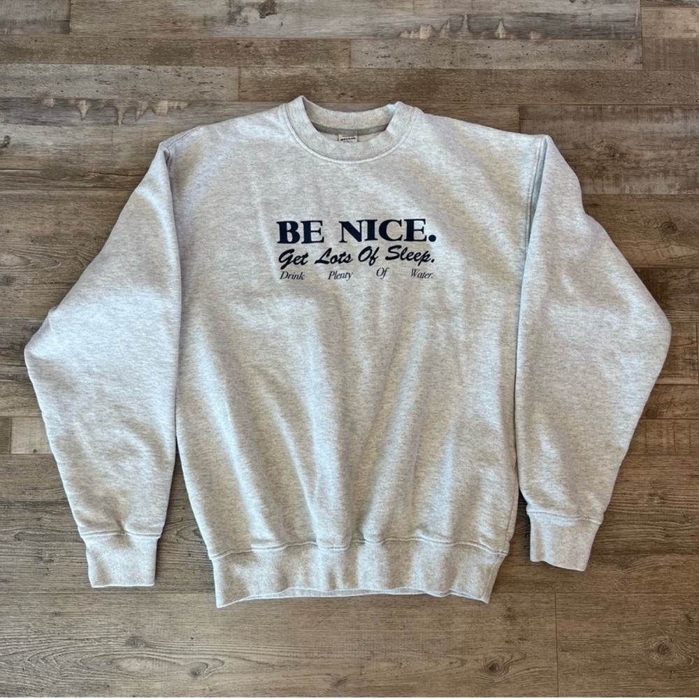 Light grey Sporty & Rich Crewneck sweatshirt with navy lettering